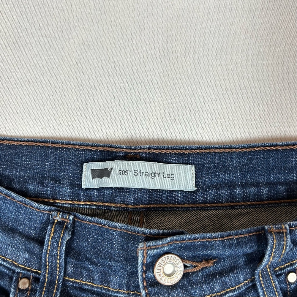 Levi's Women's Straight Leg Jeans in Dark Blue - Picture 5 of 11